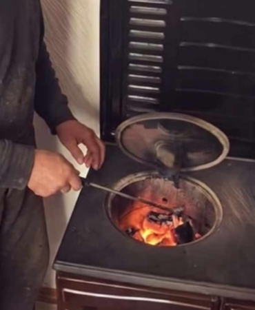 Polonya'da Sobada Odun Yerine Çörek Yakılan Deney Isınma Maliyetlerini Gündeme Taşıdı
